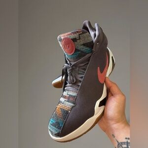Size 11 - Nike Zoom Heritage N7 Pendleton Brand new Without Box